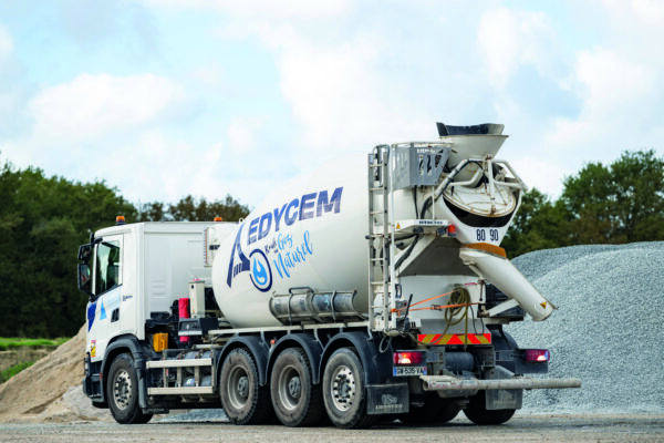 Camion toupie beton EDYCEM