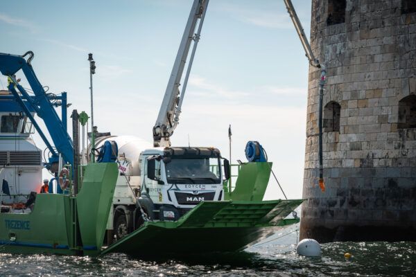 Mixo pompe beton prêt à l'emploi EDYCEM